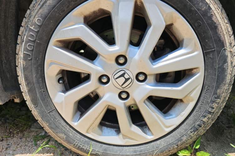 Used Honda Fit 2018 1.5L CVT Comfort Sunroof Version Right Front Wheel Hub