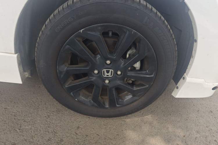 Used Honda Fit 2018 1.5L CVT Trendy Sports Edition Right Front Wheel Hub