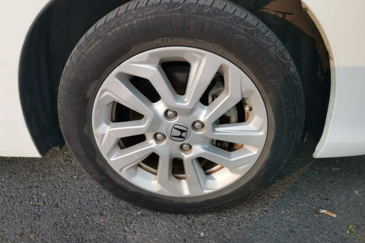 Used Honda Fit 2018 1.5L CVT Comfort Sunroof Version Right Front Wheel Hub