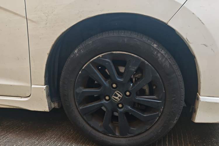 Used Honda Fit 2018 1.5L CVT Trendy Run+ Edition Right Front Wheel Hub