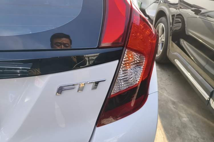 Used Honda Fit 2018 1.5L CVT Comfort Version Right Rear Taillight