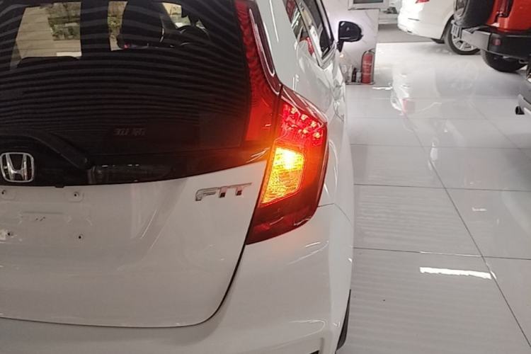 Used Honda Fit 2018 1.5L CVT Comfort Version Right Rear Taillight
