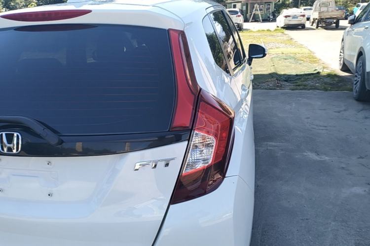 Used Honda Fit 2018 1.5L CVT Comfort Sunroof Version Right Rear Taillight