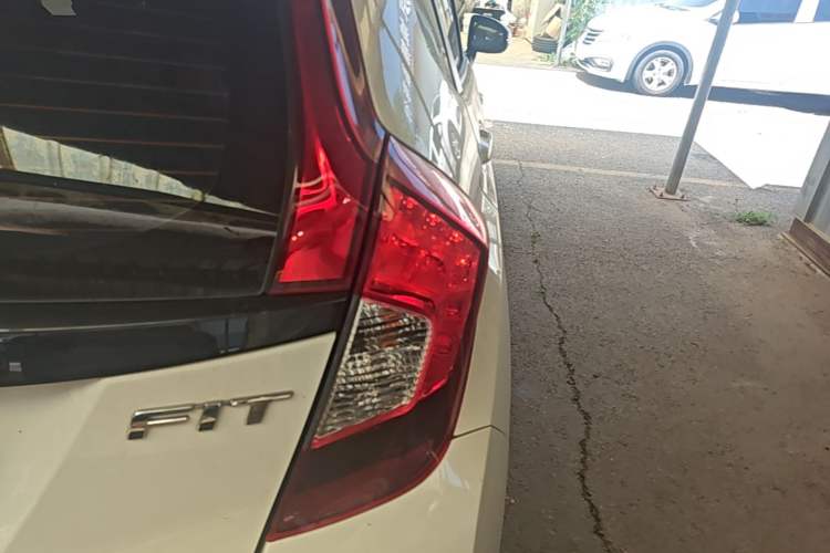 Used Honda Fit 2018 1.5L CVT Comfort Version Right Rear Taillight