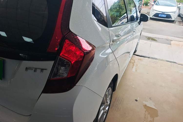 Used Honda Fit 2018 1.5L CVT Comfort Sunroof Version Right Rear Taillight