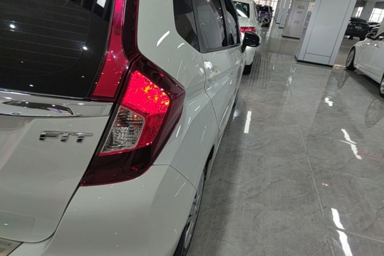 Used Honda Fit 2018 1.5L CVT Comfort Version Right Rear Taillight