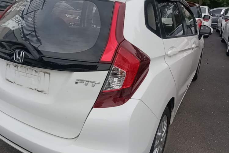 Used Honda Fit 2018 1.5L CVT Comfort Sunroof Version Right Rear Taillight