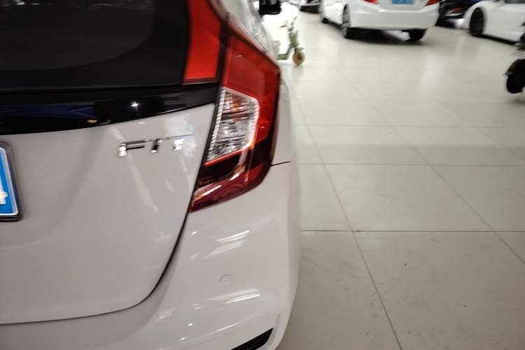 Used Honda Fit 2018 1.5L CVT Comfort Version Right Rear Taillight