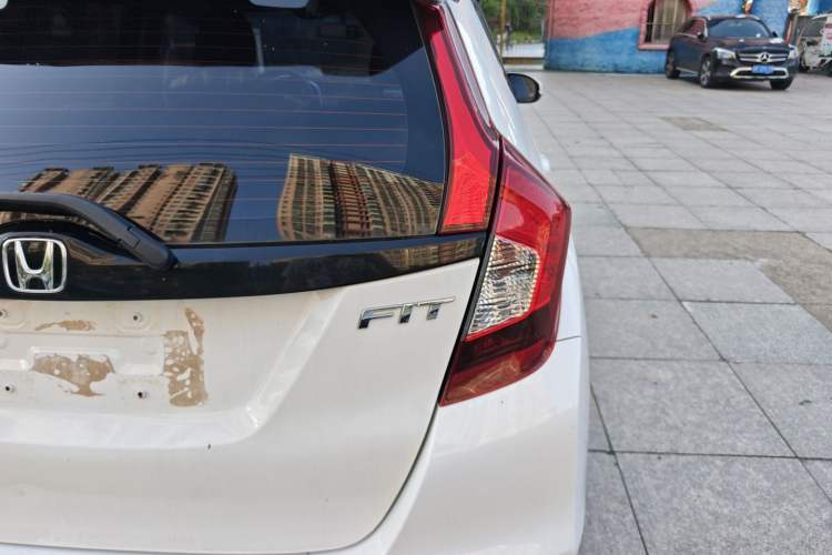 Used Honda Fit 2018 1.5L CVT Comfort Version Right Rear Taillight