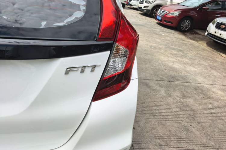 Used Honda Fit 2018 1.5L CVT Comfort Version Right Rear Taillight