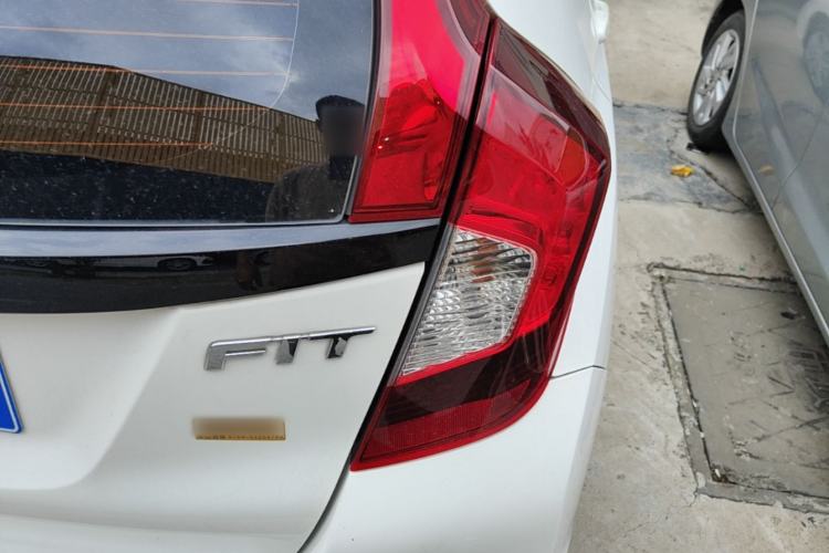 Used Honda Fit 2018 1.5L CVT Comfort Version Right Rear Taillight