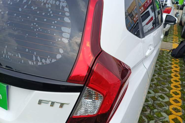 Used Honda Fit 2018 1.5L CVT Comfort Sunroof Version Right Rear Taillight