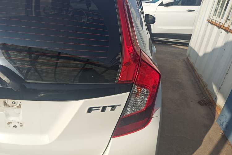 Used Honda Fit 2018 1.5L CVT Comfort Sunroof Version Right Rear Taillight
