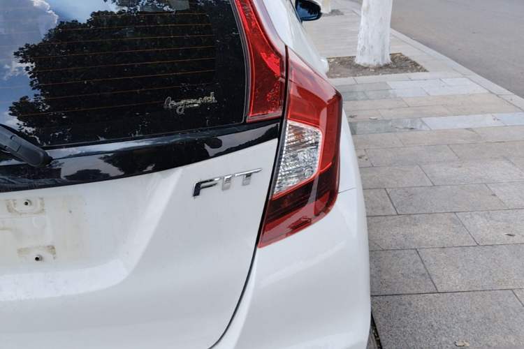 Used Honda Fit 2018 1.5L CVT Comfort Version Right Rear Taillight