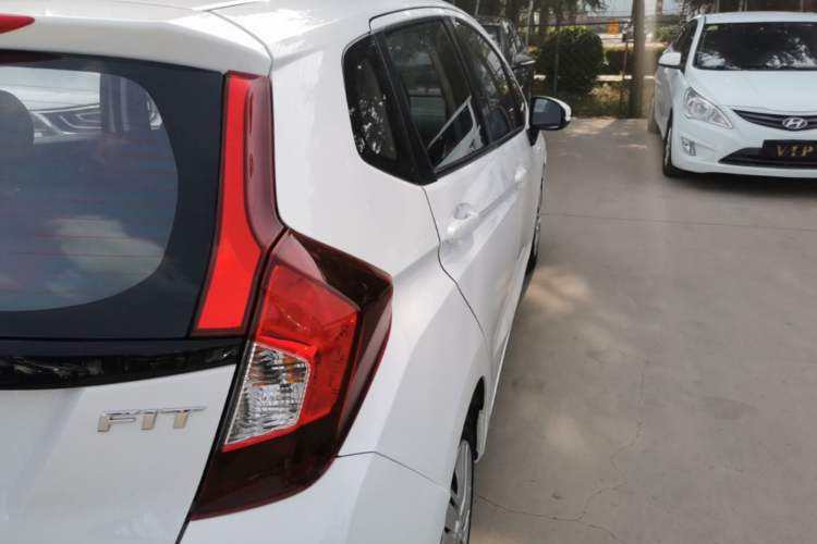 Used Honda Fit 2018 1.5L CVT Comfort Version Right Rear Taillight