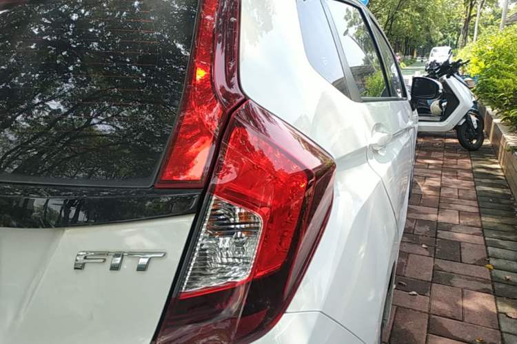 Used Honda Fit 2018 1.5L CVT Comfort Version Right Rear Taillight