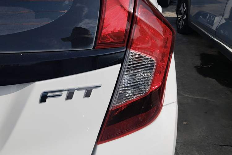 Used Honda Fit 2018 1.5L CVT Comfort Version Right Rear Taillight