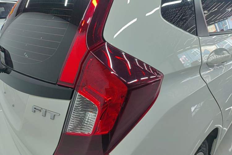 Used Honda Fit 2018 1.5L CVT Comfort Sunroof Version Right Rear Taillight