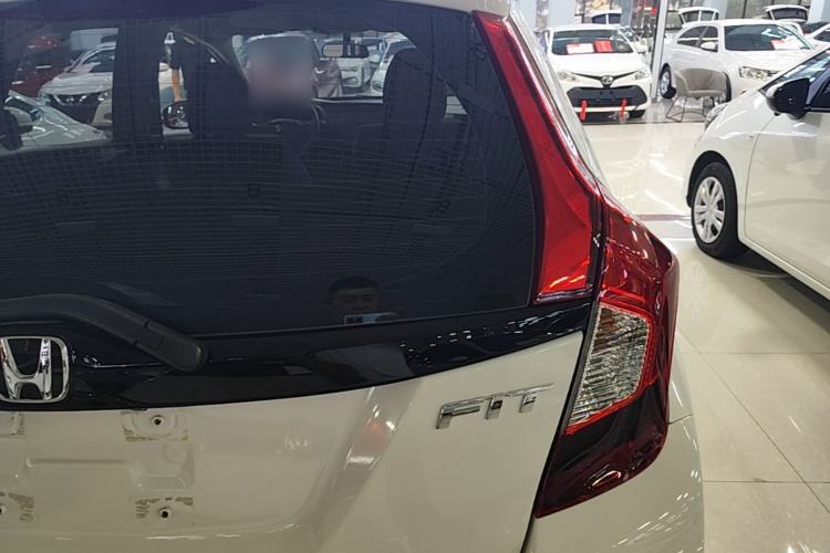 Used Honda Fit 2018 1.5L CVT Comfort Version Right Rear Taillight