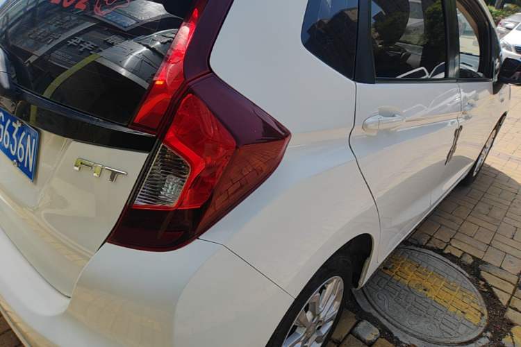 Used Honda Fit 2018 1.5L CVT Comfort Sunroof Version Right Rear Taillight