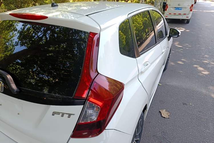 Used Honda Fit 2018 1.5L CVT Comfort Version Right Rear Taillight
