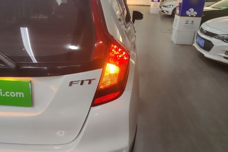 Used Honda Fit 2018 1.5L CVT Comfort Sunroof Version Right Rear Taillight
