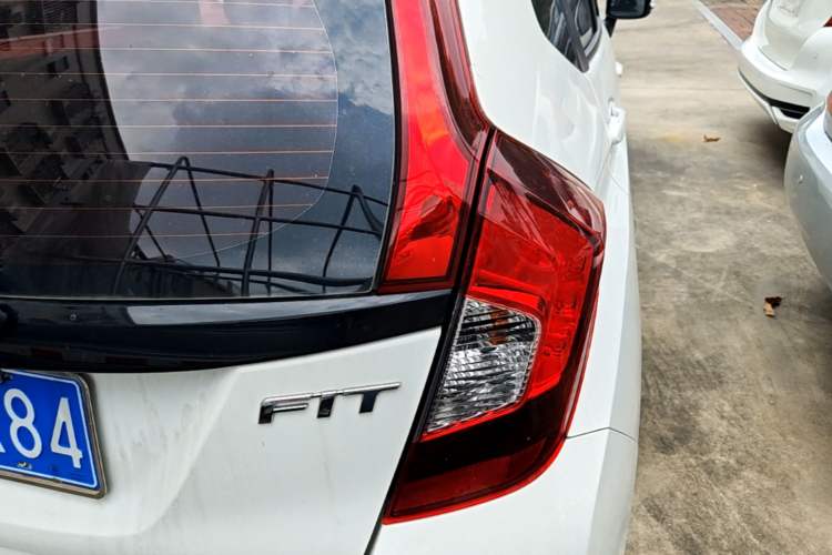 Used Honda Fit 2018 1.5L CVT Comfort Version Right Rear Taillight