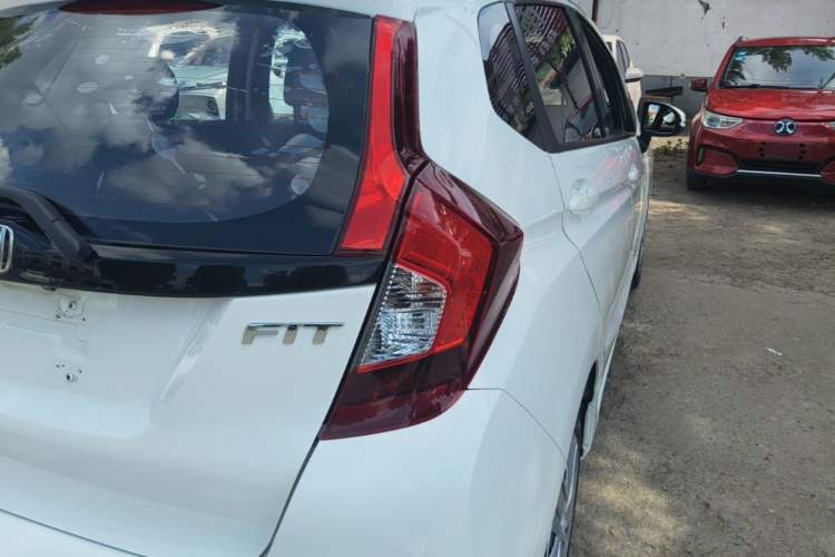 Used Honda Fit 2018 1.5L CVT Comfort Version Right Rear Taillight