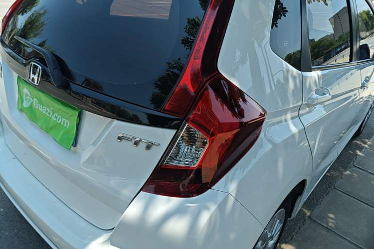 Used Honda Fit 2018 1.5L CVT Comfort Sunroof Version Right Rear Taillight