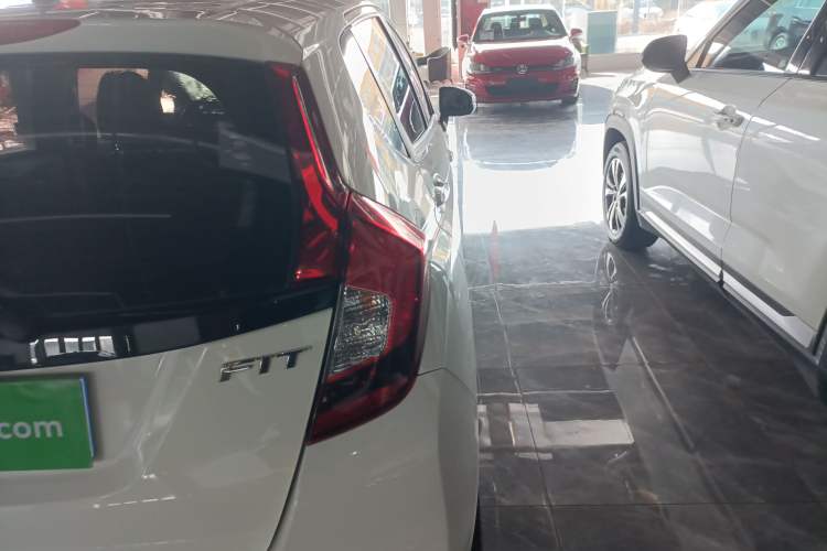Used Honda Fit 2018 1.5L CVT Comfort Sunroof Version Right Rear Taillight