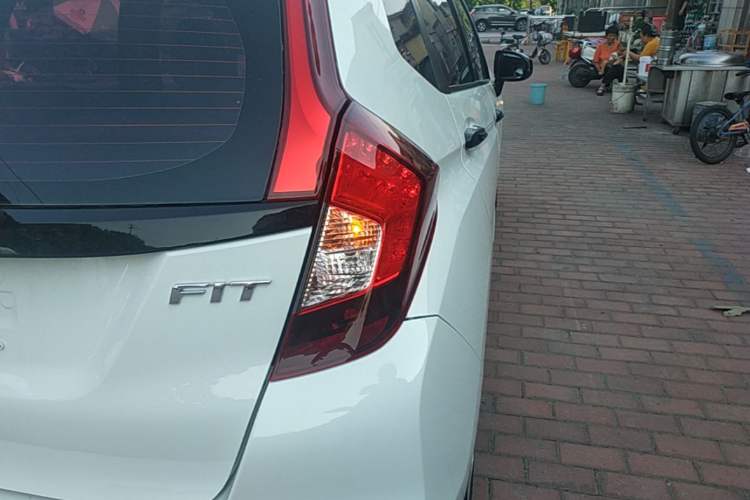 Used Honda Fit 2018 1.5L CVT Comfort Version Right Rear Taillight