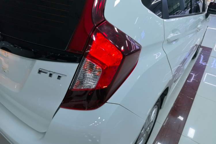 Used Honda Fit 2018 1.5L CVT Comfort Version Right Rear Taillight