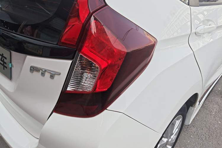 Used Honda Fit 2018 1.5L CVT Comfort Sunroof Version Right Rear Taillight