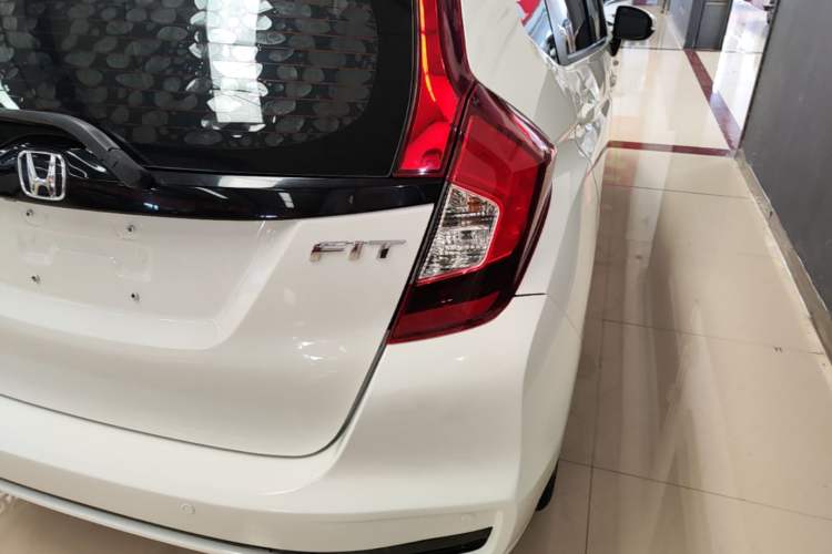 Used Honda Fit 2018 1.5L CVT Comfort Version Right Rear Taillight