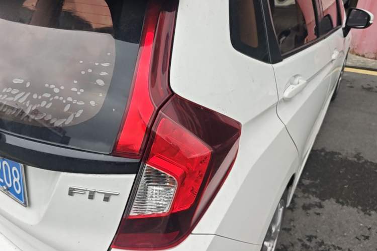 Used Honda Fit 2018 1.5L CVT Comfort Version Right Rear Taillight