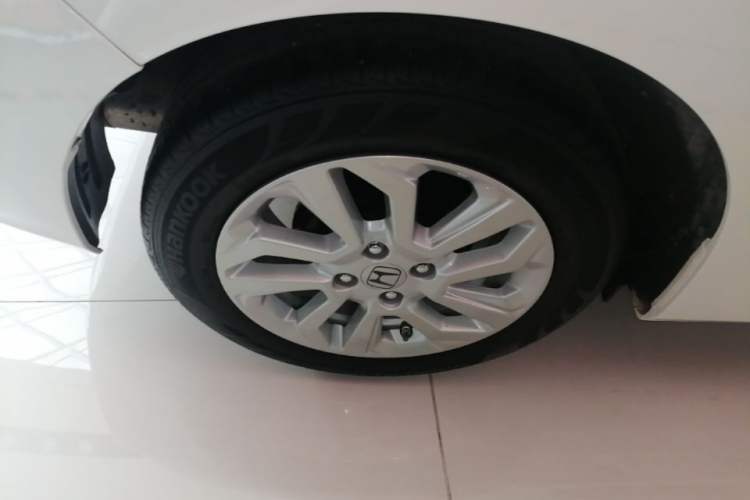 Used Honda Fit 2018 1.5L CVT Comfort Sunroof Version Right Rear Wheel Hub