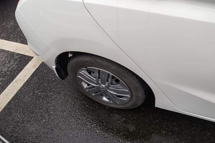 Used Honda Fit 2018 1.5L CVT Comfort Version Right Rear Wheel Hub