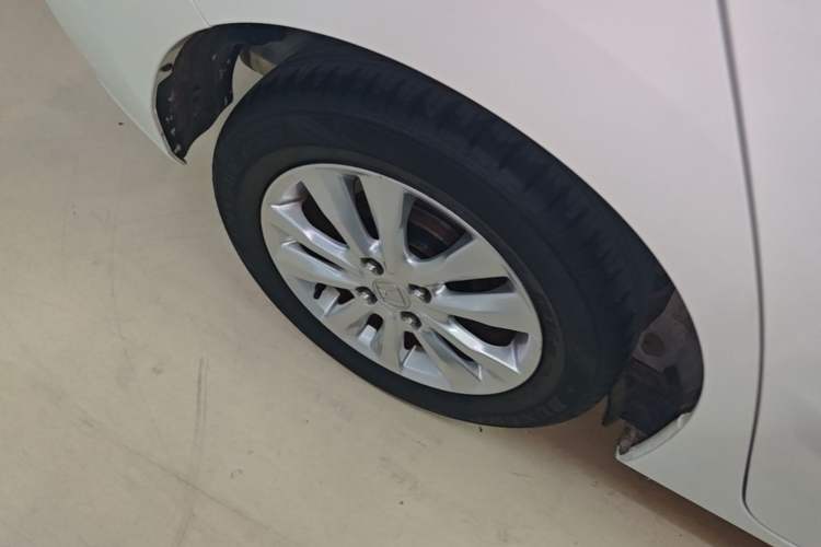 Used Honda Fit 2018 1.5L CVT Comfort Version Right Rear Wheel Hub