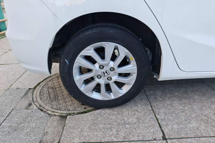 Used Honda Fit 2018 1.5L CVT Comfort Version Right Rear Wheel Hub