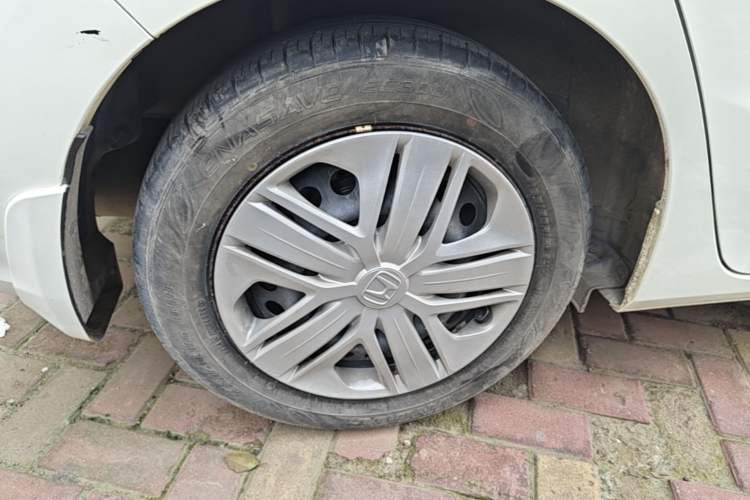 Used Honda Fit 2018 1.5L CVT Comfort Version Right Rear Wheel Hub