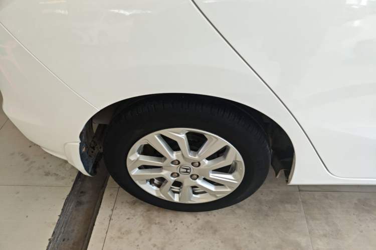 Used Honda Fit 2018 1.5L CVT Comfort Version Right Rear Wheel Hub