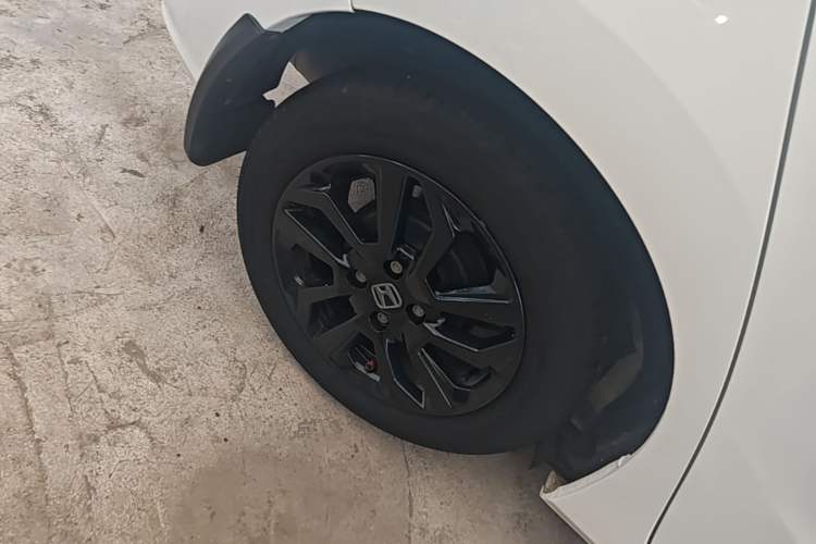 Used Honda Fit 2018 1.5L CVT Comfort Version Right Rear Wheel Hub