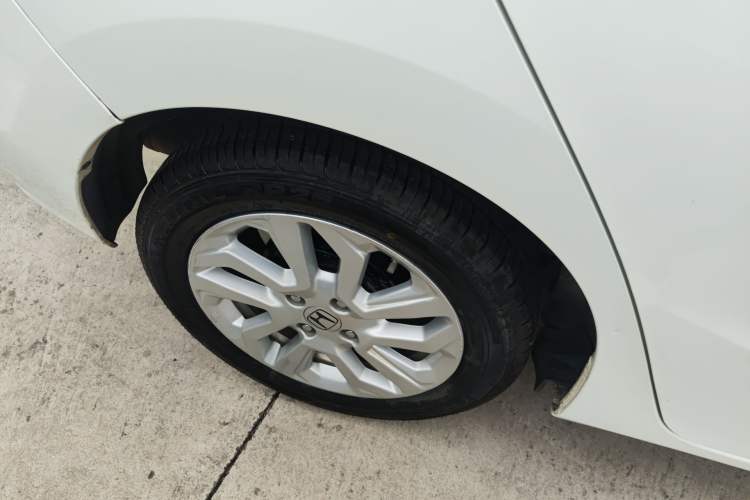 Used Honda Fit 2018 1.5L CVT Comfort Sunroof Version Exterior 5