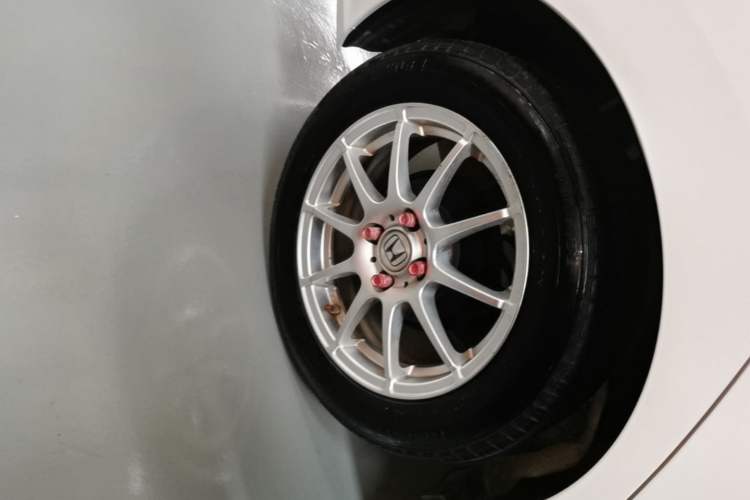 Used Honda Fit 2018 1.5L CVT Comfort Sunroof Version Right Rear Wheel Hub