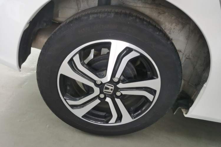 Used Honda Fit 2018 1.5L CVT Comfort Version Right Rear Wheel Hub