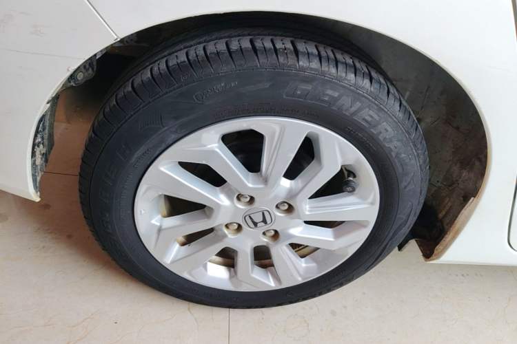 Used Honda Fit 2018 1.5L CVT Comfort Sunroof Version Right Rear Wheel Hub