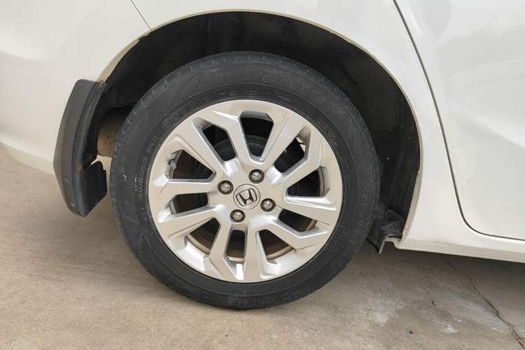 Used Honda Fit 2018 1.5L CVT Comfort Version Right Rear Wheel Hub