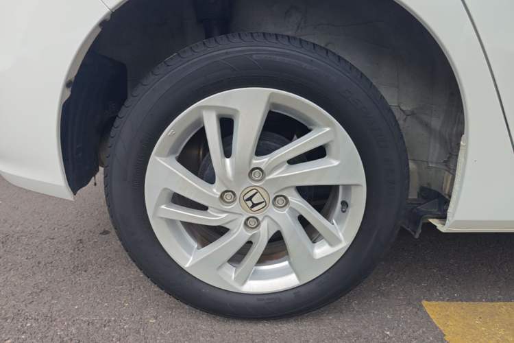 Used Honda Fit 2018 1.5L CVT Comfort Version Right Rear Wheel Hub