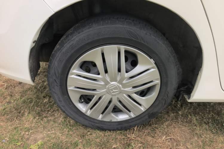 Used Honda Fit 2018 1.5L CVT Comfort Version Right Rear Wheel Hub