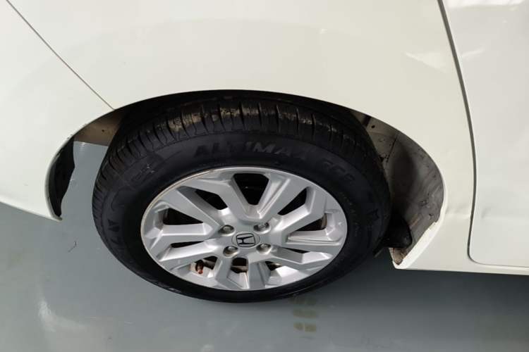 Used Honda Fit 2018 1.5L CVT Comfort Sunroof Version Right Rear Wheel Hub